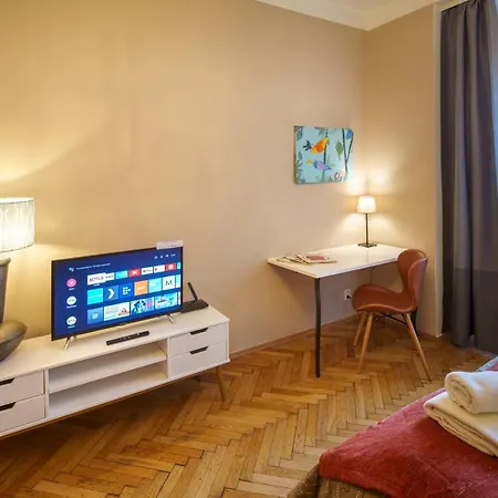 Dlouha With Balcony Apartment Prague