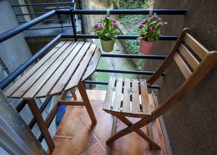 Appartement Old Town - 2 With Balcony Dlouha