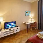 Old Town - 2 With Balcony Dlouha Appartement Praag