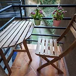 Апартаменты Old Town - 2 With Balcony Dlouha